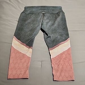ALO Yoga Colorblock Leggings Pink and Gray